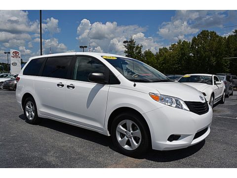 Super White Toyota Sienna .  Click to enlarge.