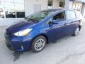Front 3/4 View of 2017 Toyota Prius v Three #5
