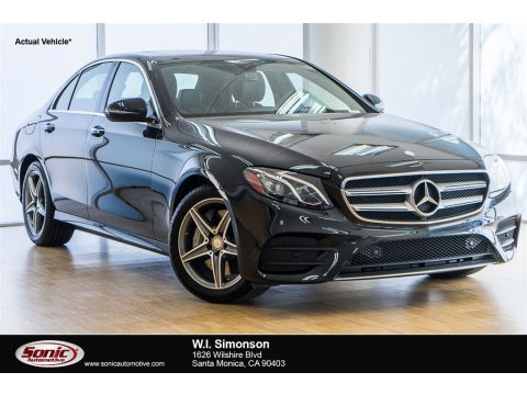 Black Mercedes-Benz E 300 Sedan. Click to enlarge. Black Mercedes-Benz E 300 Sedan. Click to enlarge.