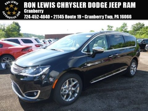 Brilliant Black Crystal Pearl Chrysler Pacifica Limited.  Click to enlarge.