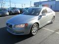 Front 3/4 View of 2011 Volvo S80 3.2 #2