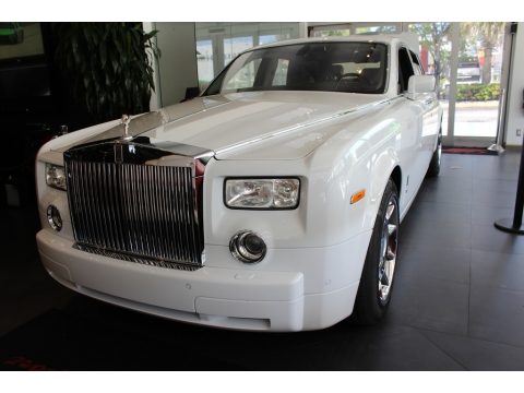 Arctic White Rolls-Royce Phantom .  Click to enlarge.