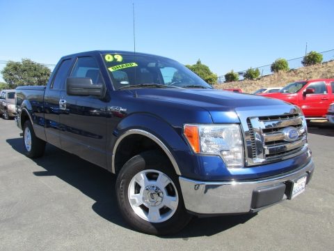 Dark Blue Pearl Metallic Ford F150 XLT SuperCab.  Click to enlarge.