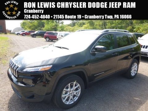 Diamond Black Crystal Pearl Jeep Cherokee Latitude 4x4.  Click to enlarge.