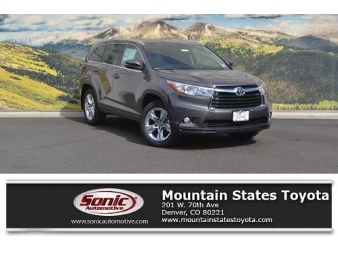 Predawn Gray Mica Toyota Highlander Limited AWD.  Click to enlarge.