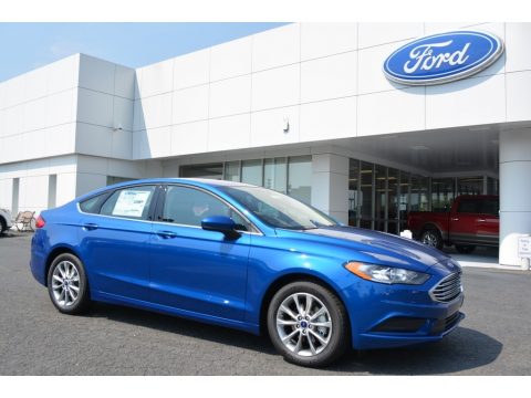 Lightning Blue Ford Fusion SE.  Click to enlarge.