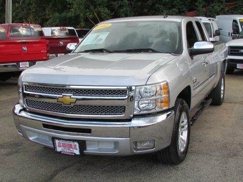 Silver Ice Metallic Chevrolet Silverado 1500 LT Extended Cab.  Click to enlarge.