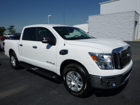 Glacier White Nissan Titan SV Crew Cab 4x4.  Click to enlarge.