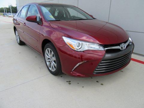 Ruby Flare Pearl Toyota Camry XLE.  Click to enlarge.