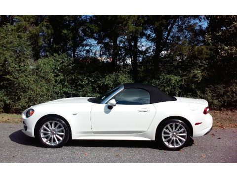 Bianco Gelato White Fiat 124 Spider Lusso Roadster.  Click to enlarge.