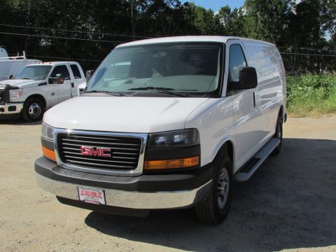 Summit White GMC Savana Van 2500 Cargo.  Click to enlarge.