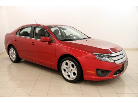 Red Candy Metallic Ford Fusion SE.  Click to enlarge.