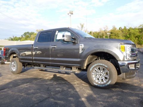 Magnetic Ford F350 Super Duty Platinum Crew Cab 4x4.  Click to enlarge.