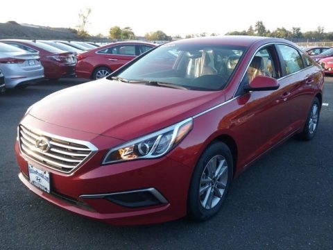 Scarlet Red Hyundai Sonata SE.  Click to enlarge.