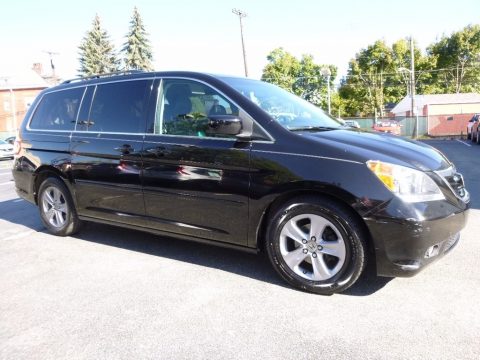Crystal Black Pearl Honda Odyssey Touring.  Click to enlarge.