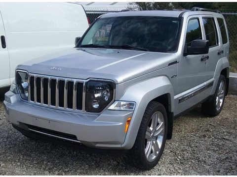 Bright Silver Metallic Jeep Liberty Jet 4x4.  Click to enlarge.