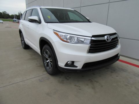 Blizzard Pearl Toyota Highlander XLE.  Click to enlarge.