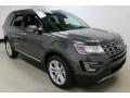 Front 3/4 View of 2017 Ford Explorer Limited 4WD #12
