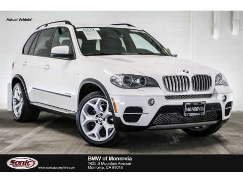 Alpine White BMW X5 xDrive 35d.  Click to enlarge.