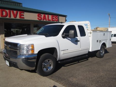 Summit White Chevrolet Silverado 2500HD LT Extended Cab 4x4.  Click to enlarge.