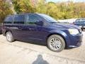 Front 3/4 View of 2017 Dodge Grand Caravan SE Plus #8
