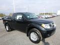 Front 3/4 View of 2017 Nissan Frontier SV King Cab 4x4 #1