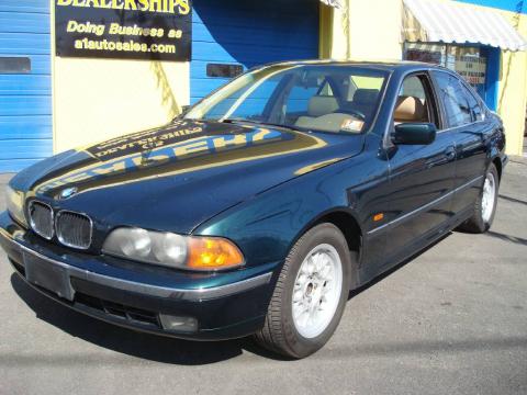 Oxford Green Metallic BMW 5 Series 528i Sedan.  Click to enlarge.