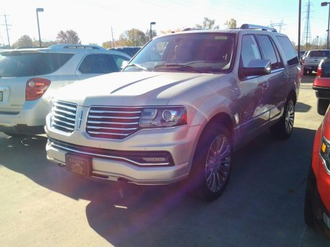 Palladium White Gold Lincoln Navigator Select 4x4.  Click to enlarge.