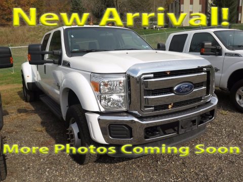 Oxford White Ford F350 Super Duty XLT Crew Cab 4x4 DRW.  Click to enlarge.