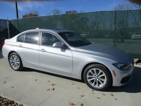 Glacier Silver Metallic BMW 3 Series 320i xDrive Sedan.  Click to enlarge.