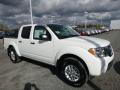 Front 3/4 View of 2017 Nissan Frontier SV Crew Cab 4x4 #1 Front 3/4 View of 2017 Nissan Frontier SV Crew Cab 4x4 #1