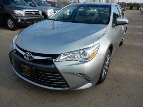 Celestial Silver Metallic Toyota Camry XLE.  Click to enlarge.