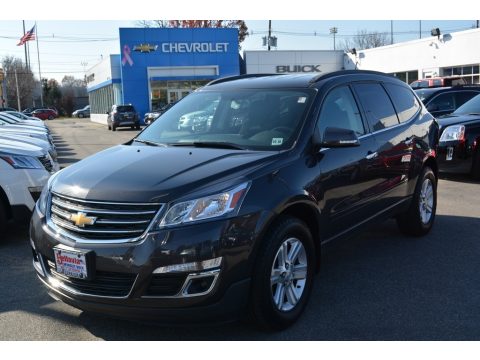 Cyber Grey Metallic Chevrolet Traverse LT AWD.  Click to enlarge.