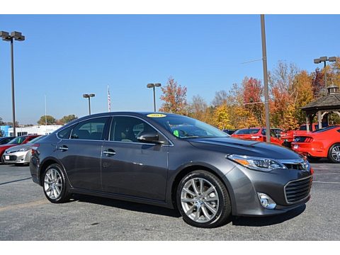 Magnetic Gray Metallic Toyota Avalon XLE.  Click to enlarge.