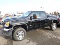 Front 3/4 View of 2017 GMC Sierra 2500HD SLE Double Cab 4x4 #1