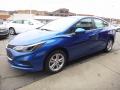 Front 3/4 View of 2017 Chevrolet Cruze LT #6