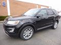 Front 3/4 View of 2017 Ford Explorer Limited 4WD #6