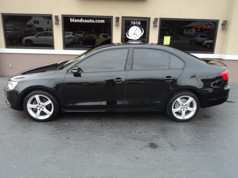 Black Volkswagen Jetta SE Sedan.  Click to enlarge.