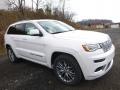 Front 3/4 View of 2017 Jeep Grand Cherokee Summit 4x4 #9