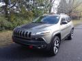 Front 3/4 View of 2017 Jeep Cherokee Trailhawk 4x4 #2