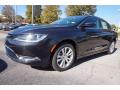 Front 3/4 View of 2017 Chrysler 200 Limited #1