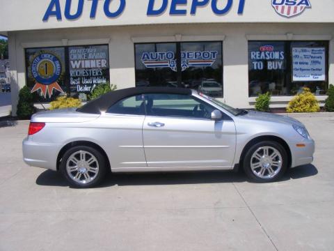 Bright Silver Metallic Chrysler Sebring Limited Convertible.  Click to enlarge.