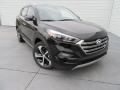 Front 3/4 View of 2017 Hyundai Tucson Limited #1