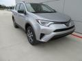 Front 3/4 View of 2017 Toyota RAV4 LE #1