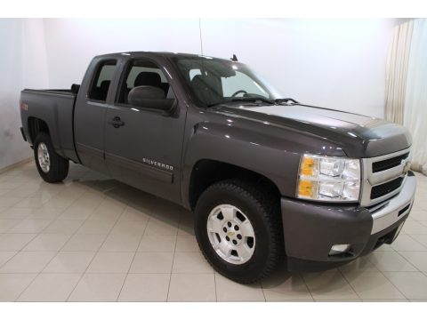 Taupe Gray Metallic Chevrolet Silverado 1500 LT Extended Cab 4x4.  Click to enlarge.