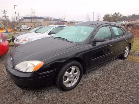 Black Ford Taurus SE.  Click to enlarge.