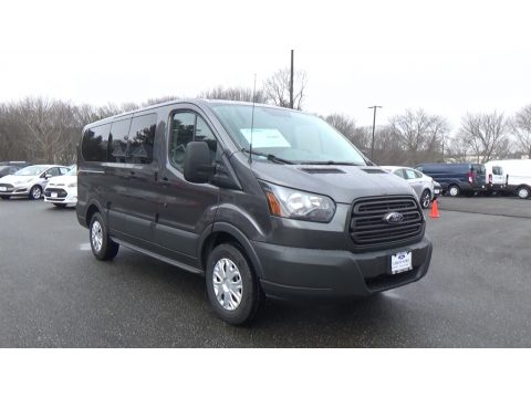 Magnetic Ford Transit Wagon XL.  Click to enlarge.
