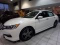 Front 3/4 View of 2017 Honda Accord Sport Special Edition Sedan #1