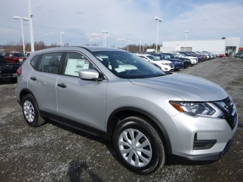 Brilliant Silver Nissan Rogue S AWD.  Click to enlarge.