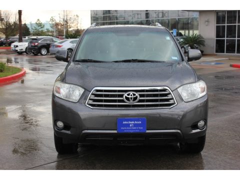 Magnetic Gray Metallic Toyota Highlander Limited. Click to enlarge. Magnetic Gray Metallic Toyota Highlander Limited. Click to enlarge.